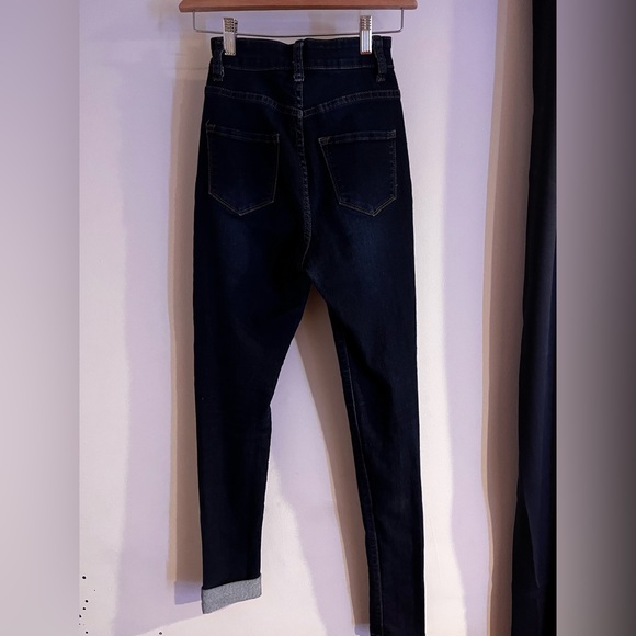 Fashion Nova skinny jeans. - Picture 4 of 4